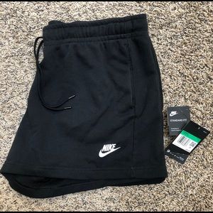 Women’s Nike sportswear club shorts